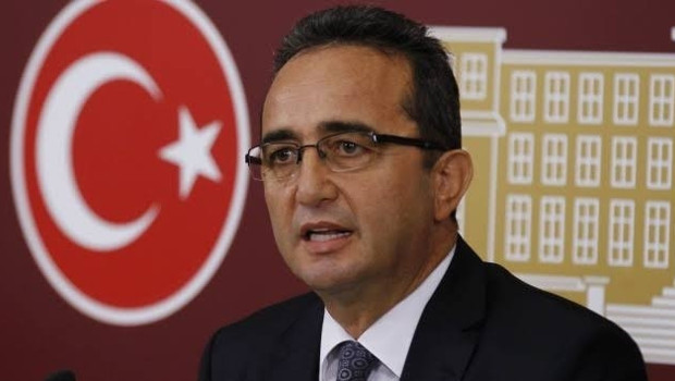 Kuşadası’nda 21 gözaltı kararı… Yeni Partili Tezcan’ın kızı da var