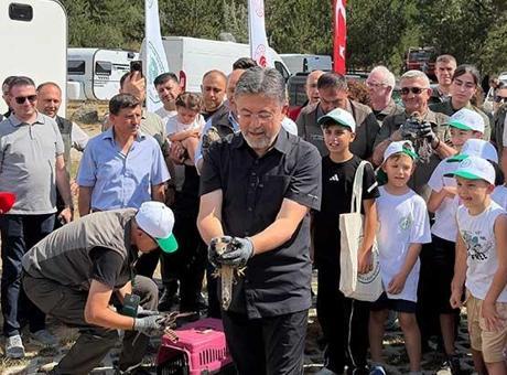 Bakan Yumaklı: 81 ilde ‘Aile Kampı’na 40 bin kişi katıldı