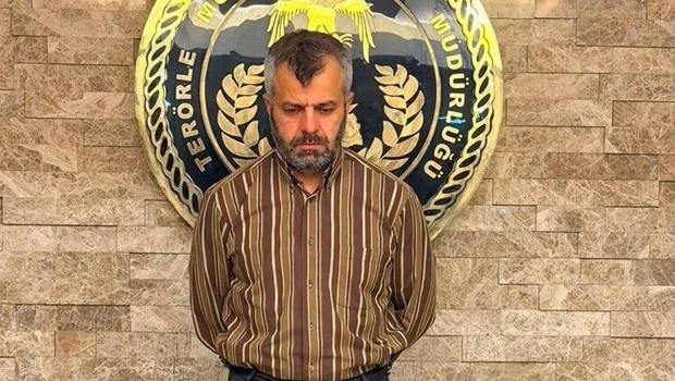 10 yıl kaçan suikast timi üyesi ile ablasının e-posta ‘taslaklarındaki’ gizli yazışmaları deşifre oldu