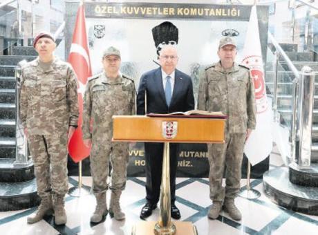 ‘Bordo Bereliler destan yazdı’