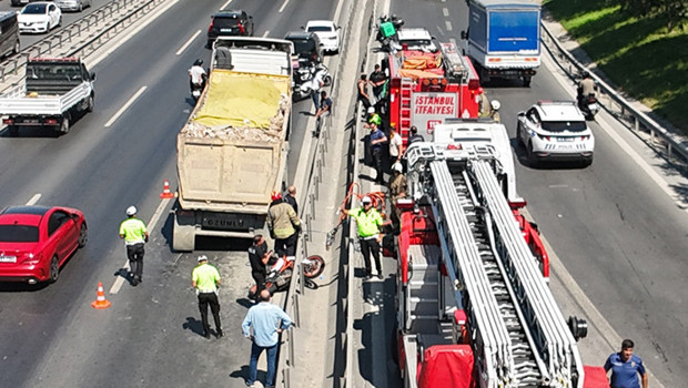 İstanbul’da feci kaza: Motosiklet sürücüsü hayatını kaybetti