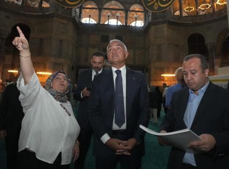 Ayasofya’da Cumhuriyet tarihinin en kapsamlı restorasyonu hız kesmiyor