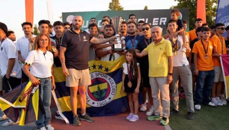 Fenerbahçe’den çifte zafer!