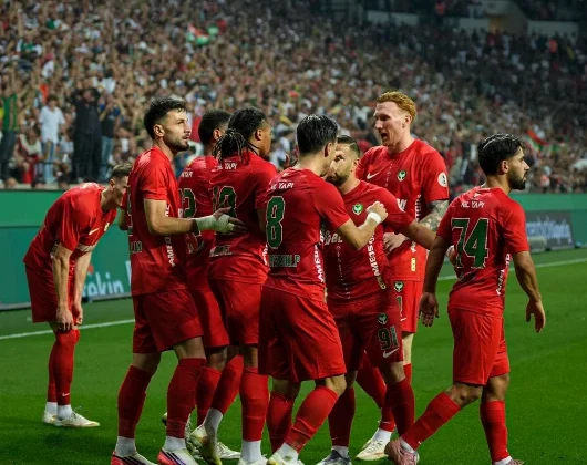 Amed Spor’dan gol şov: Başakşehir darmadağın oldu