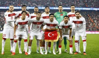 4-1’lik maçta tribünler sadece bir ismi alkışladı