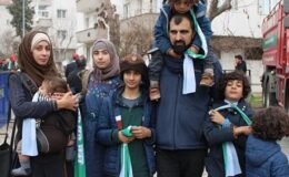 Cumhurbaşkanını görmek için 6 çocuğuyla Fransa’dan geldi