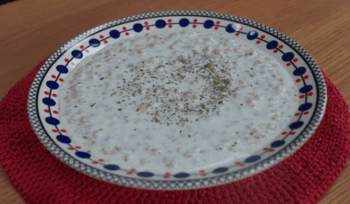 Soğuk ayran aşı çorbası tarifi (Videolu)