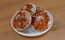 Glutensiz kıymalı poğaça tarifi (Videolu)