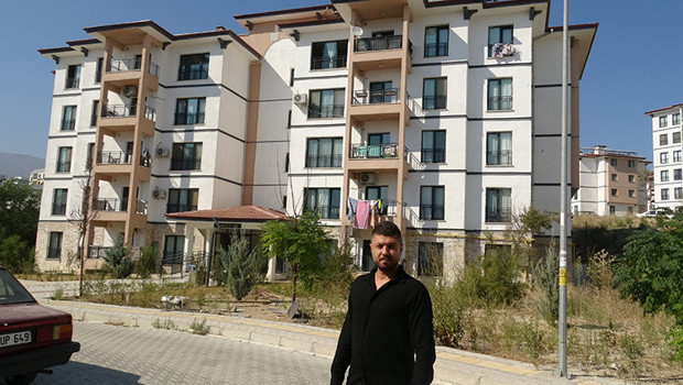 Hatay’da depremzedeye ‘aynı ev’ şoku: 1 milyon lira ödedi, 6 kişiye daha satıldığını öğrendi