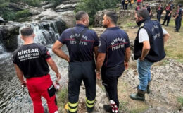 Serinlemek için şelaleye giren iki kardeş hayatını kaybetti