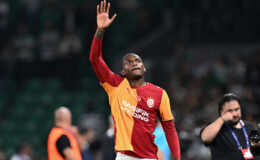 Sporting taraftarından Leao’ya protesto!