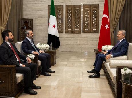 Dışişleri Bakanı Hakan Fidan Suriye’de üçlü görüşme gerçekleştirdi