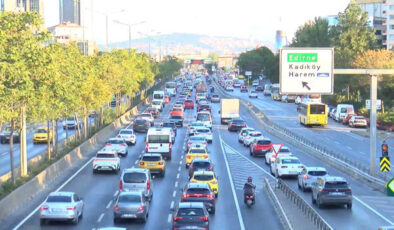 İstanbul’da trafik yoğunluğu! Günün erken saatlerinde başladı