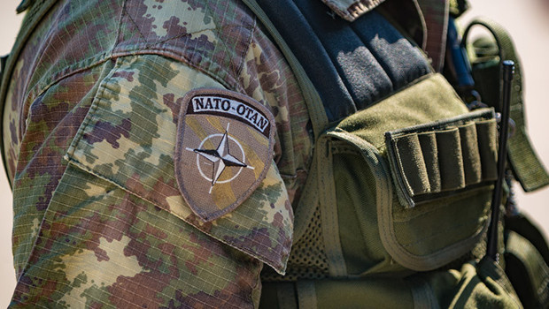 NATO üssünde casusluk alarmı: Tinder’da başlayan aşk krize yol açtı