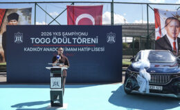 YKS derecesi Togg getirdi: Kadıköy Anadolu İmam Hatip Lisesi’nden mezununa dev ödül!