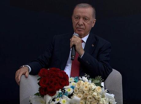 Cumhurbaşkanı Erdoğan Samsun’da gençlerle buluştu: Gençlerimiz Türkiye’yi çok daha iyi yerlere getirecek