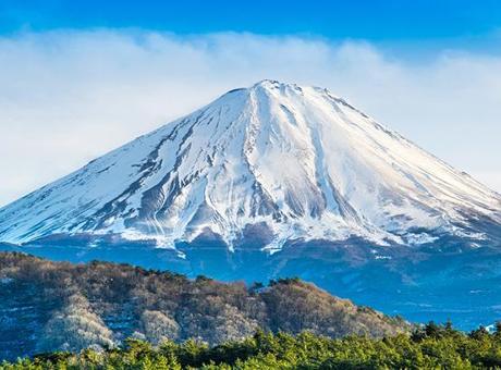 Fuji Dağı’nda mahsur kalmışlardı! Kurtarılmak için para ödeyecekler