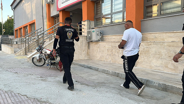 Polisten kaçıp ehliyet sınavına girdi: Kapıda bekleyen polisler 390 bin TL ceza yazdı