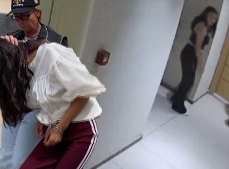 Kameralardan saklanmaya çalıştılar ama başaramadılar! 3 kadın yakalandı