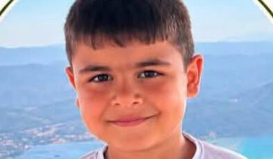 Mardin’den İstanbul’a sevk edilmişti: Boğazına oyuncak kaçan minik Mehmet 20 gün dayanabildi