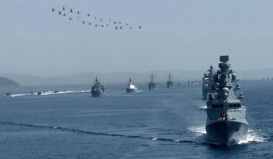 Atina yine gerilim istiyor: Yunan basınında gündem Türkiye