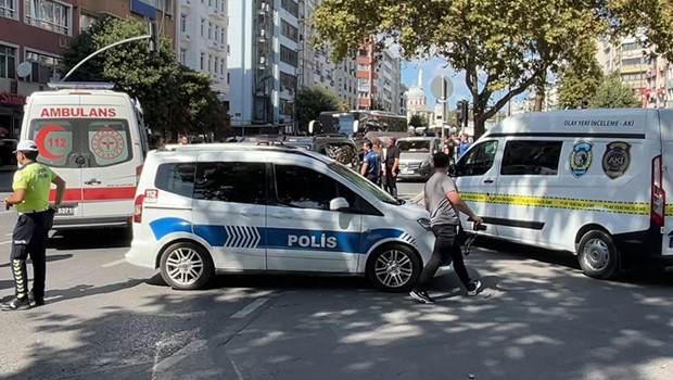 İstanbul’da feci kaza: Kırmızı ışığı fark etmeyen genç hayatını kaybetti