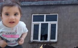 11 aylık Büşra bebeğin Diyarbakır’daki evi görüntülendi… Camların kırık olması dikkat çekti