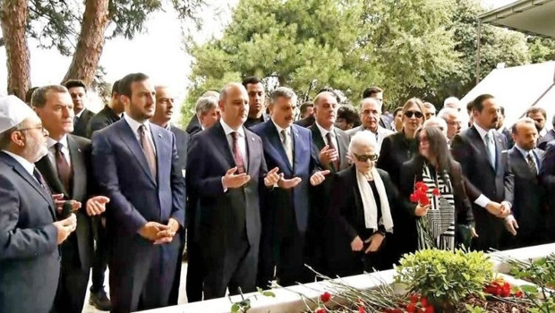 Adnan Menderes ve arkadaşları anıldı… Gedik’in naaşı ‘anıt mezar’a