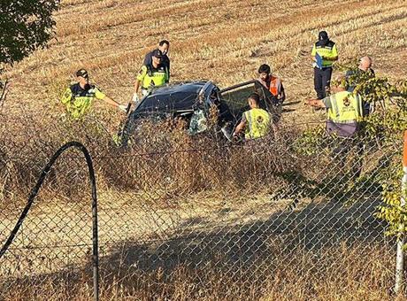 Tekirdağ’da otomobil takla atarak tarlaya devrildi: 1 ölü, 2 yaralı