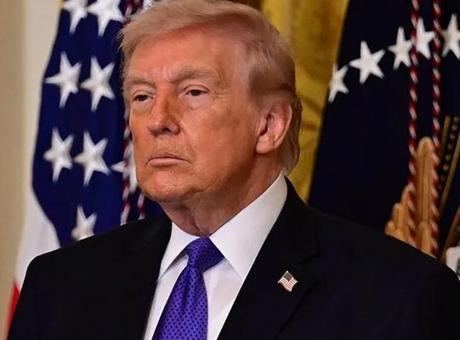 Trump, dev paketi imzaladı! Rusya’ya ağır yaptırımlar geliyor