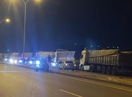 Cilvegözü Sınır Kapısı’nda TIR şoförlerinin kavgası kanlı bitti! 3 yaralı