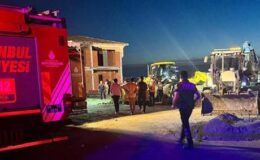 Büyükçekmece’de toprak kayması! 2 işçi göçük altında kaldı