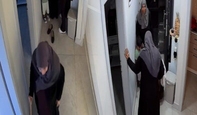 Güzellik merkezine gelen 75 yaşındaki kadından duygulandıran hareket