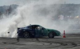Tekirdağ’da drift festivali nefes kesti! 120 özel araç piste çıktı, ortalık dumanla kaplandı
