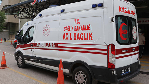 15 yaşındaki çocuk, yolda tartıştığı adamı öldürdü