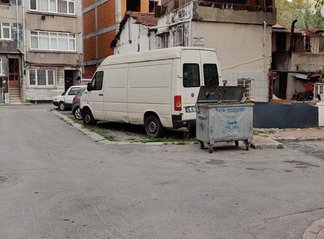 Fatih’te tartışma bıçaklı kavgaya dönüştü! Annesine hakaret ettiği iddiası: 1 ölü
