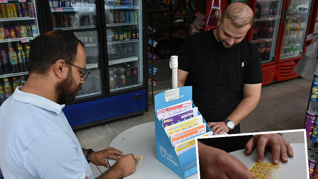 ‘Talihli ilk başta 20 bin lira sandı’ | İlçede kazı kazan heyecanı: Duyan bayiye geliyor