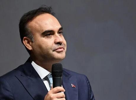 Bakan Kacır, uluslararası yatırımlarda ileri teknolojinin öne çıkacağını söyledi