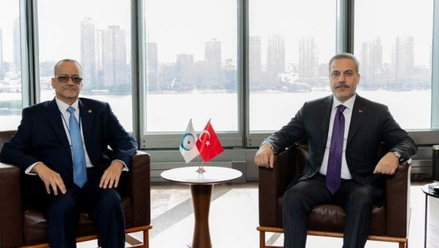 Dışişleri Bakanı Hakan Fidan, İİT Genel Sekreteri Ahmed ile bir araya geldi