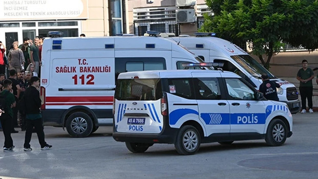 Manisa’da okul yakınındaki saldırıya ilişkin anne ve baba dahil 7 şüpheli tutuklandı