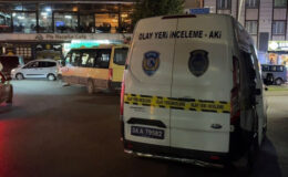 Korkunç olay: Eşiyle telefonda görüştüğünü iddia ettiği kişiyi silahla defalarca vurdu