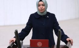 SON DAKİKA: Fatma Betül Sayan Kaya AK Parti’deki tüm görevlerinden istifa etti