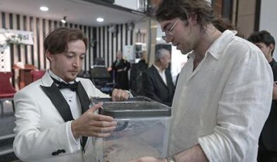 Ankara’da sıra dışı düğün! Damada altın yerine egzotik hayvanlar taktılar
