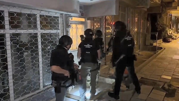 İstanbul’da DEAŞ operasyonu: Zekat ve fitre maskesi altında örgüte para aktaran 6 kişi yakalandı
