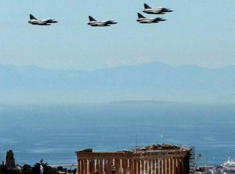 Yunanistan’da dikkat çeken hareketlilik! ’70 savaş uçağı havalandı’