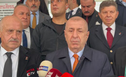 Ümit Özdağ, Kocaeli’de ‘tehdit’ suçlamasıyla hakim karşısına çıktı