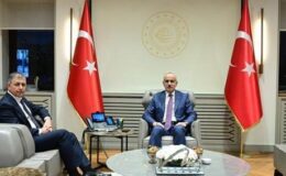 Bakan Uraloğlu, İzmir Büyükşehir Belediye Başkanı Cemil Tugay’ı kabul etti