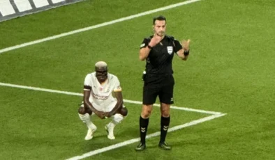 Victor Osimhen’in sakatlığı ne: Osimhen kaç maç yok?