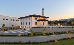 Arnavutköy’de Mehmet Yusuf Aydın Camii, Bakan Işıkhan’ın katılımıyla ibadete açıldı