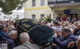 Burhan Özfatura son yolculuğuna uğurlandı